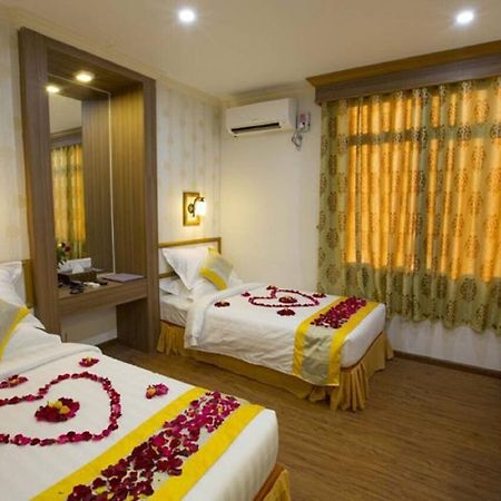Orient Hotel Mandalaj Kültér fotó