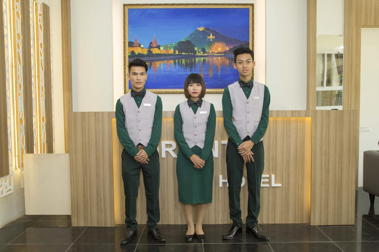 Orient Hotel Mandalaj Kültér fotó